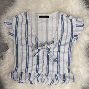 Abercrombie and Fitch Knotted Crop Top